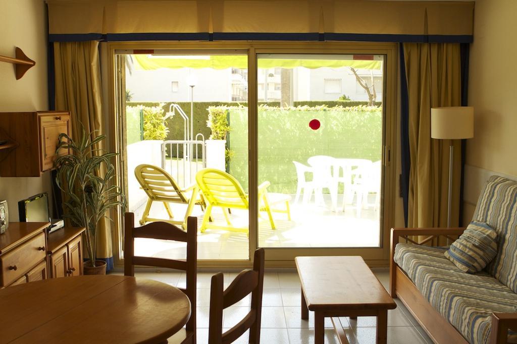 Somni Cambrils Apartment Стая снимка